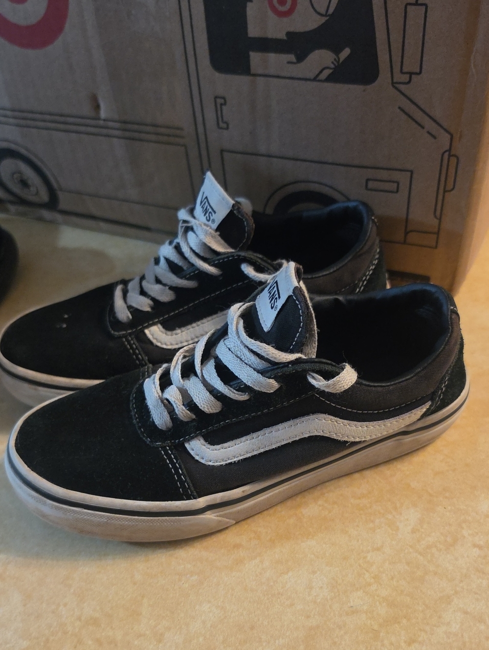 Vans Kids Black and White Old Skool Low-Top Sneakers Unisex